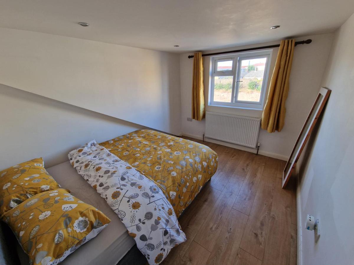 Mile End Budget Guesthouse Лондон Екстер'єр фото
